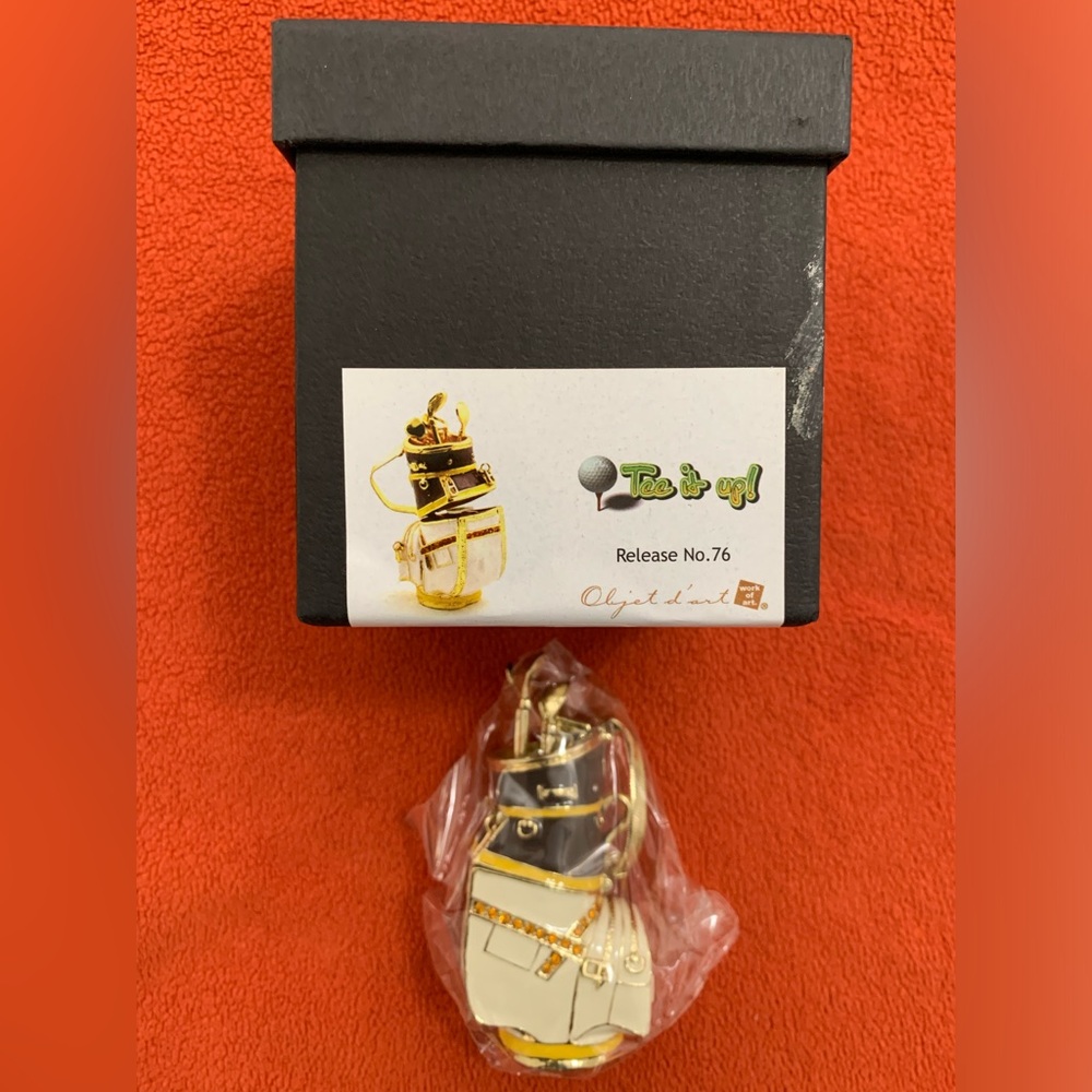 New Art form golf trinket in a box